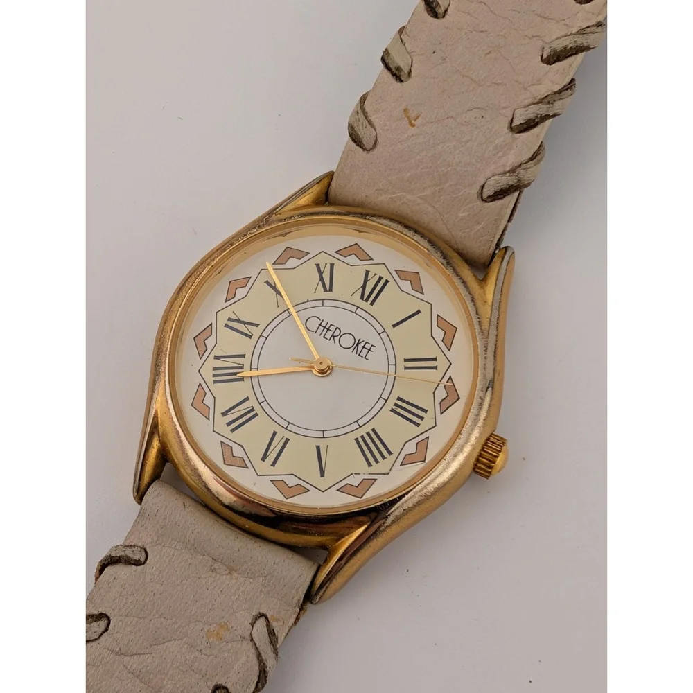 Vintage‎ Cherokee Watch Women 34mm Gold Case Leather Band- New Battery